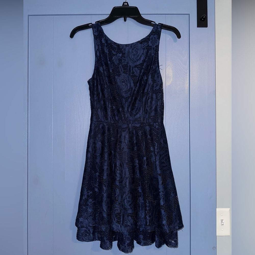 BRAND NEW navy blue dress from Speechless! Size XS. $18!!
